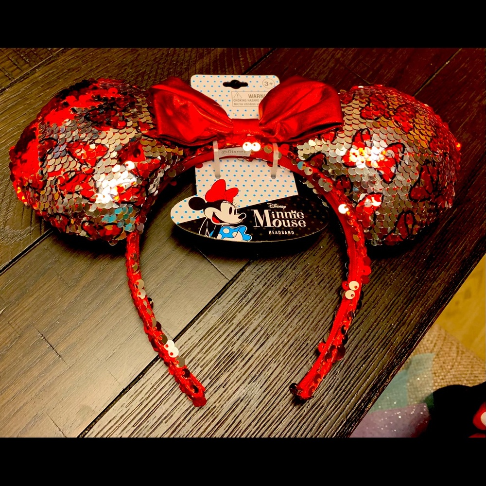 Minnie Mouse reversible Sequin Ears
